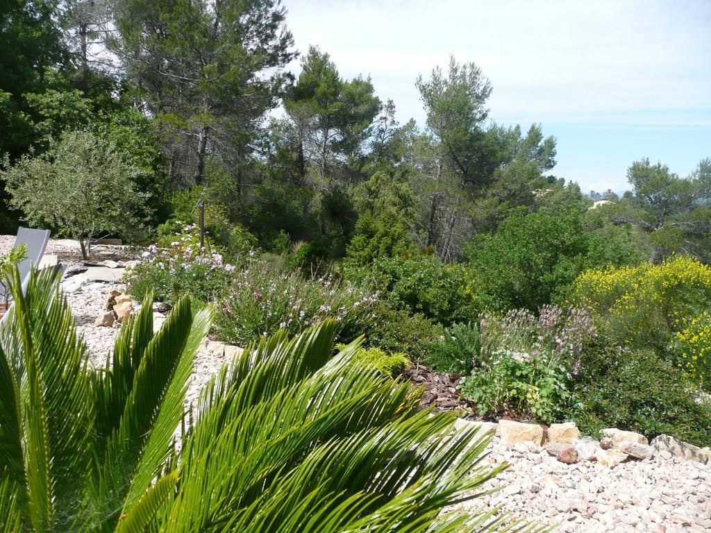 Les Hauts Des Materonnes Tourves Exterior foto